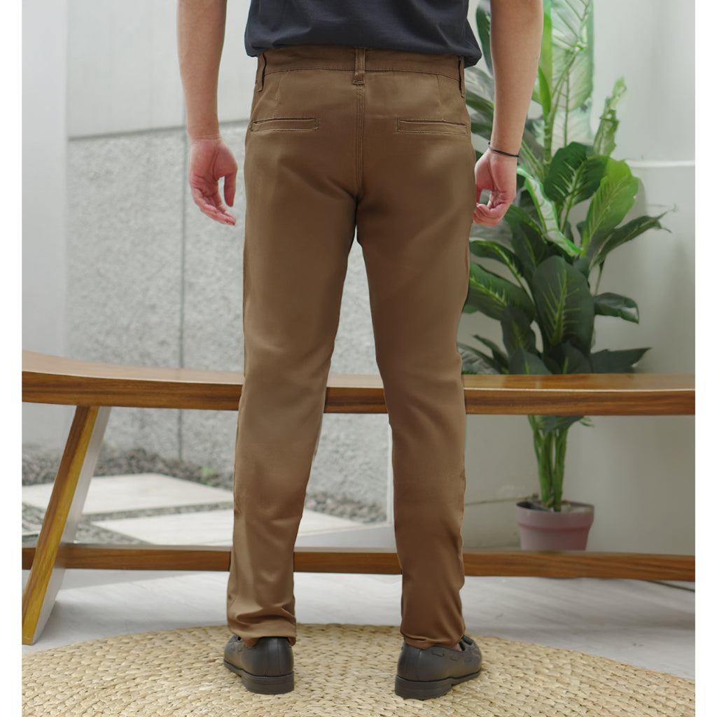 Matsuda Celana Panjang Chino Pria Saka Mocca