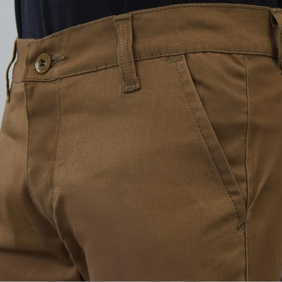 Matsuda Celana Panjang Chino Pria Saka Mocca