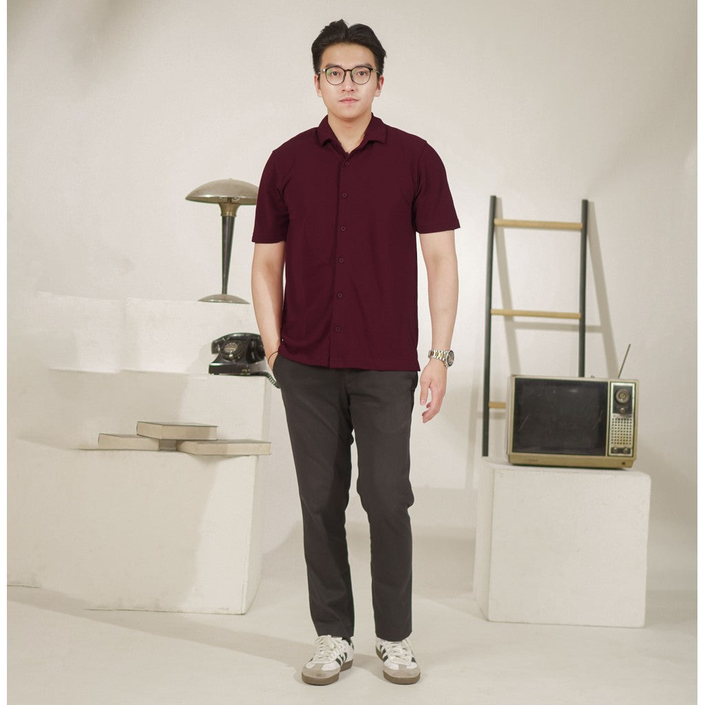 Matsuda Kemeja Pria Polos Lengan pendek Kasual Shiroi Burgundy