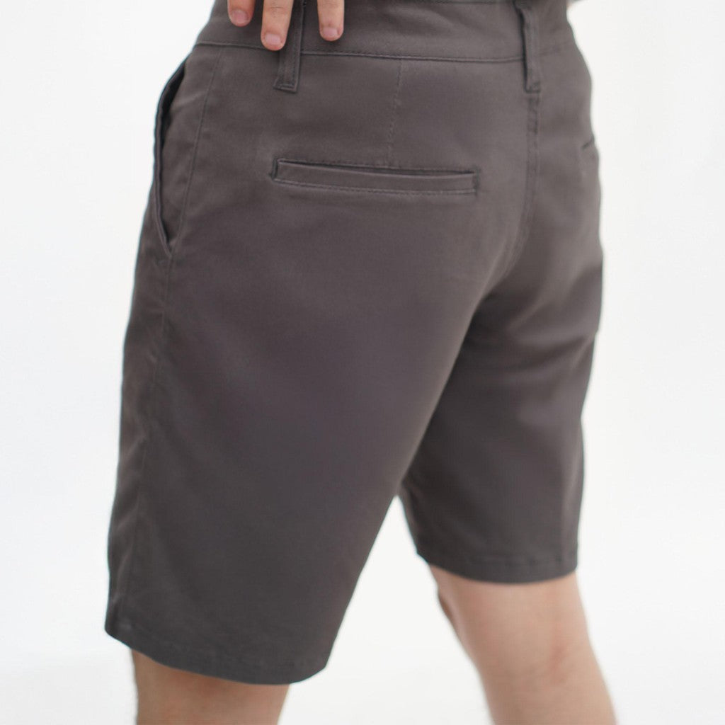 MATSUDA Celana Pendek Pria Chino Maru Dark Grey