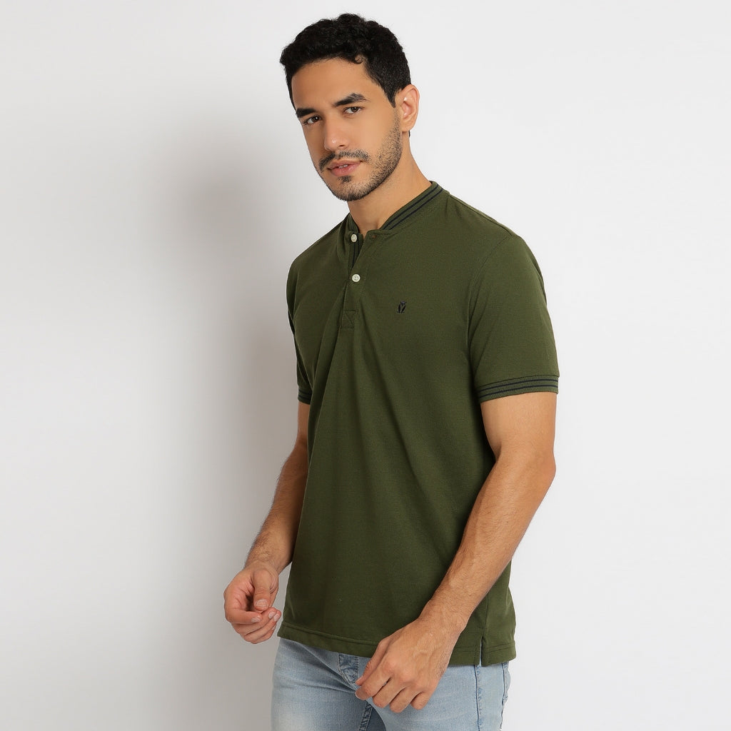 Matsuda Kaos Pria Henley Pique Hino