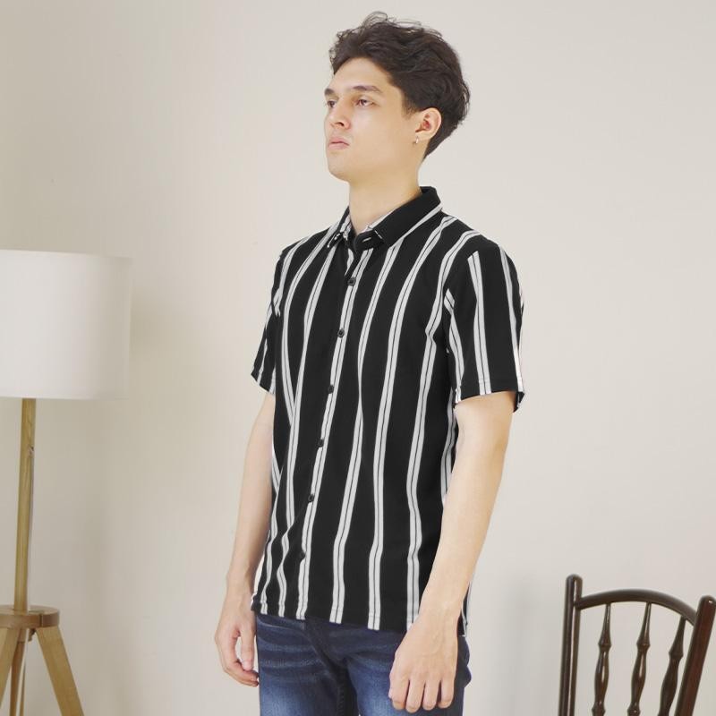 Matsuda Kemeja Pria Stripe Lengan pendek Toshima Black